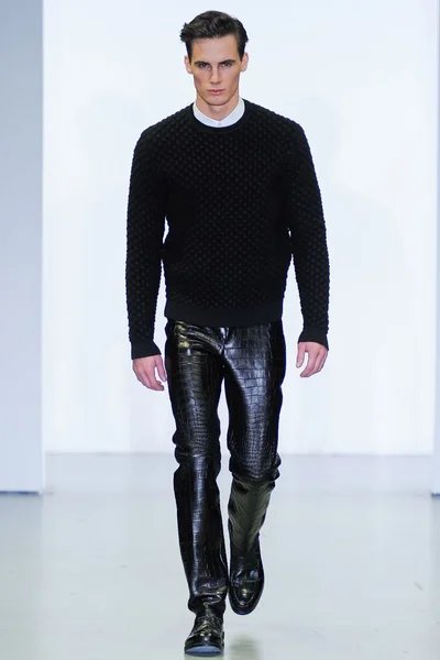 Look 45